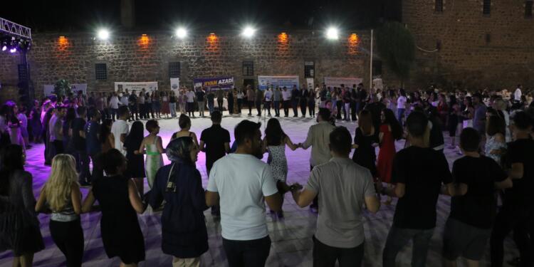 SES Amed Şubesi 28’inci kuruluş yıldönümünü ‘halaylarla’ kutladı