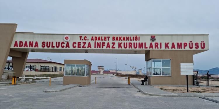 Tutsak Esmer 2 aydır tekli hücrede tutuluyor