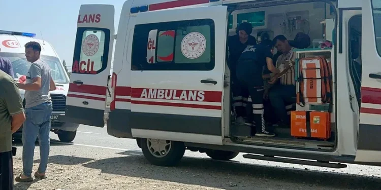 Yolcu otobüsü kaza yaptı: 2’si ağır, 14 yaralı