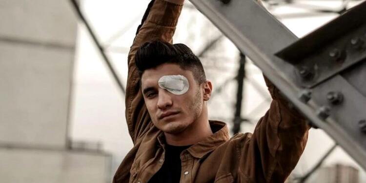 İran rejim güçlerinin saldırısında gözünü kaybeden gence hapis cezası