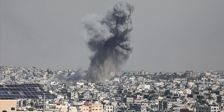 İsrail yine okullara saldırdı: 30 ölü