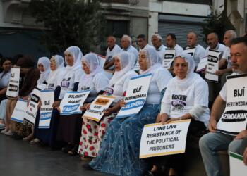 Adana ve İstanbul’da kayyıma karşı nöbet sürüyor