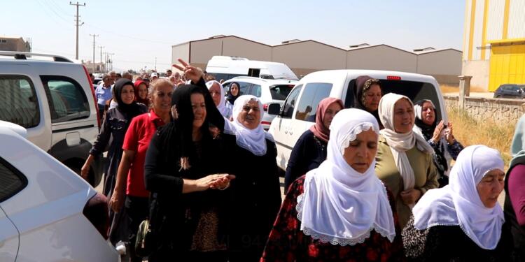 Emine Demir’in taziyesine kitlesel ziyaret