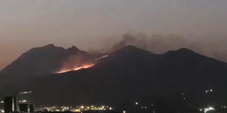 Pîremegrûn Dağı’nda yangın