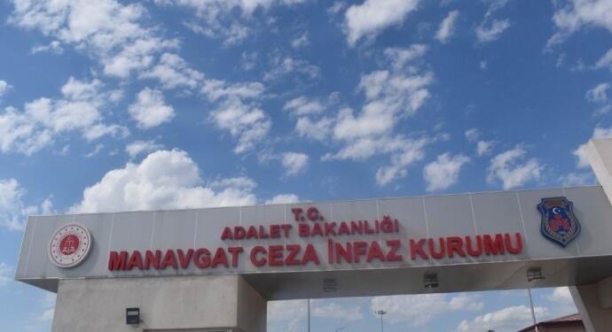 Antalya cezaevlerinde hasta tutsakların tahliyesi ve tedavisi engelleniyor