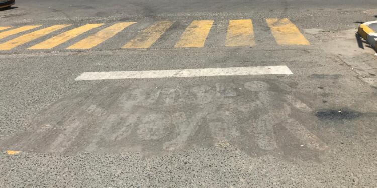 Cizîr’de Kürtçe trafik yazıları silindi