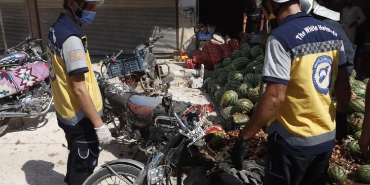 Bomba yüklü motosiklet patlatıldı: 2 yaralı