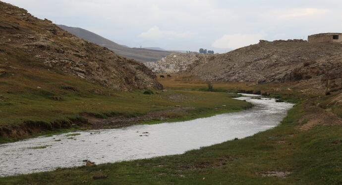 Mermer ocağı bir köyü yaşanmaz hale getirdi