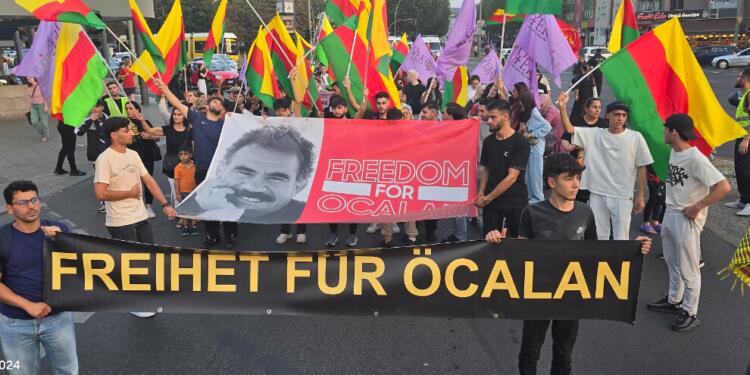 Berlin’de ‘Abdullah Öcalan’a Özgürlük’ yürüyüşü