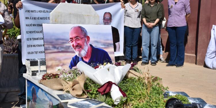 Seyit Evran için mezarı başında anma