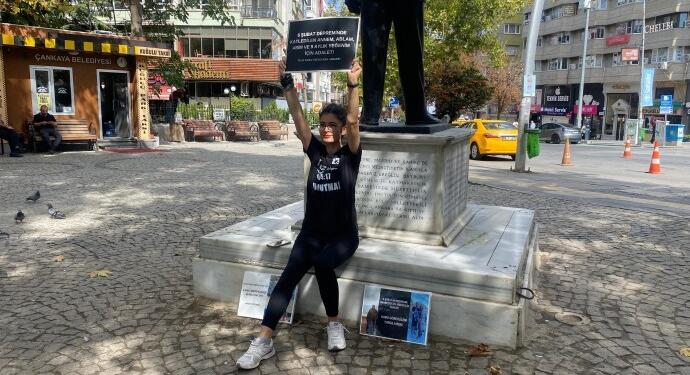 Depremzededen ‘deprem davalarına sahip çıkın’ çağrısı