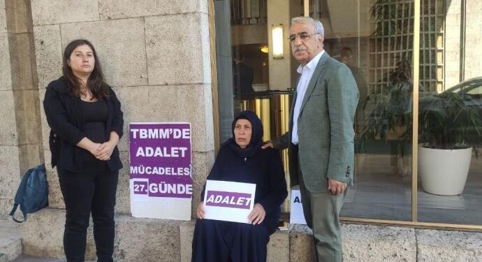 DEM Parti milletvekillerinden Emine Şenyaşar’a ziyaret