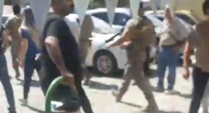 Özel harekatçılar çay ocağı basıp gözaltı yaptı!