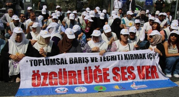 ‘Özgürlüğe ses ver’ eylemi: Hukuksuzluk son bulana dek eylem sürecek