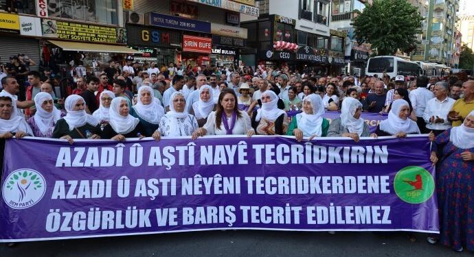 1 Eylül alanlarından mesaj: Barışın anahtarı Abdullah Öcalan’dır