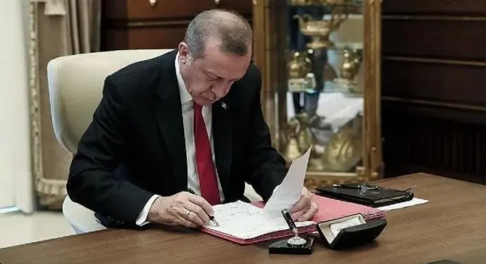 Valiliklerde görev değişimi: 12 görevden alma, 16 yeni atama