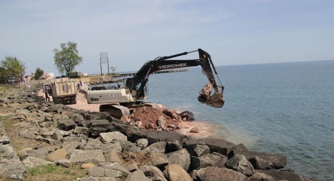 Melet Irmağı’na balıkçı barınağı adı altında rant projesi