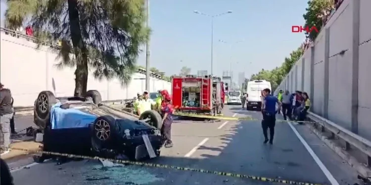 İzmir’de trafik kazası: 3 kadın yaşamını yitirdi