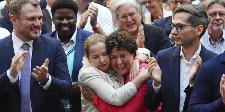 Brandenburg’da seçimi SPD kazandı