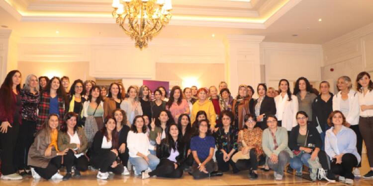 Jineolojî çalıştayında kadınların ortak mücadelesi tartışıldı