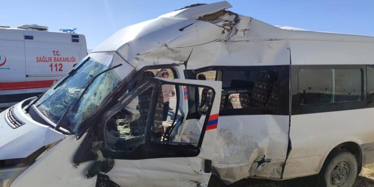 Agirî-Gîyadîn yol ayrımında kaza: 1 ölü