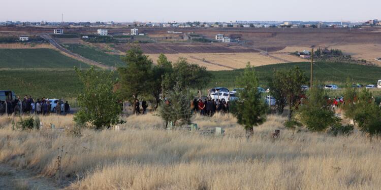 Narin’in mezarını ziyaret eden bakanlar mahalleliyle görüşmedi