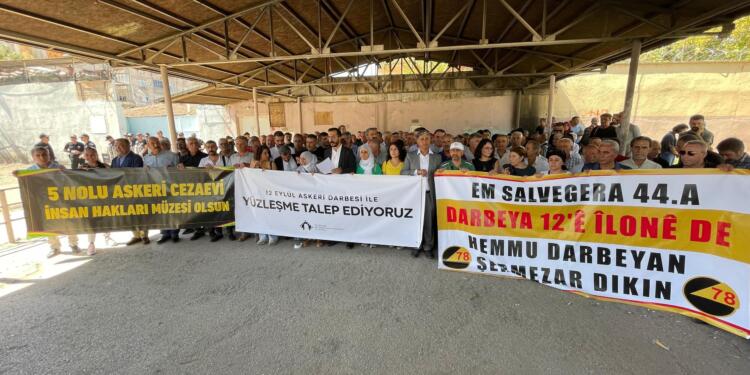 Diyarbakır Cezaevi önünden ’12 Eylül Darbesi ile yüzleşin’ çağrısı