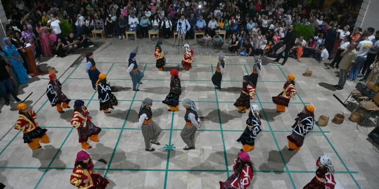 Rezan Belediyesi bağ bozumu etkinliği düzenledi