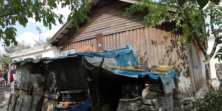 Depremzedelere prefabrik evden çıkmaları için 15 gün süre