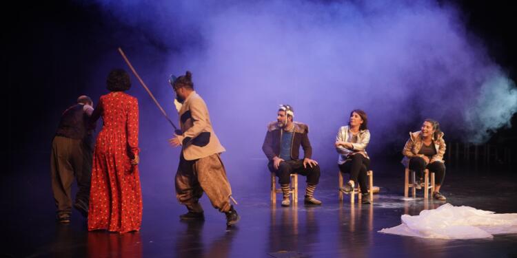 DBŞT, 8 yıl aradan sonra perdelerini Kürtçe oyunla açtı