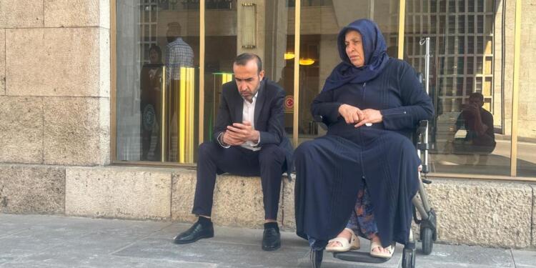 Emine Şenyaşar eylemine ara verdi