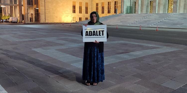Emine Şenyaşar’ın Meclis’teki eylemi 17’nci gününde
