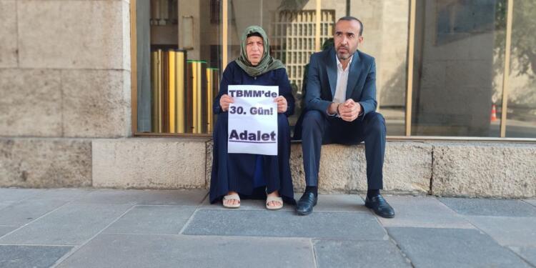 Emine Şenyaşar bir aydır Meclis’te adalet arıyor