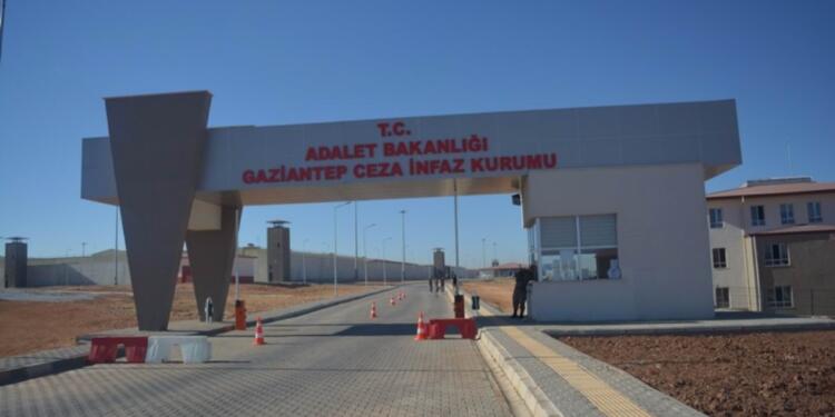 9 aylık hamileyken tutuklanan çocuk cezaevinde doğum yaptı