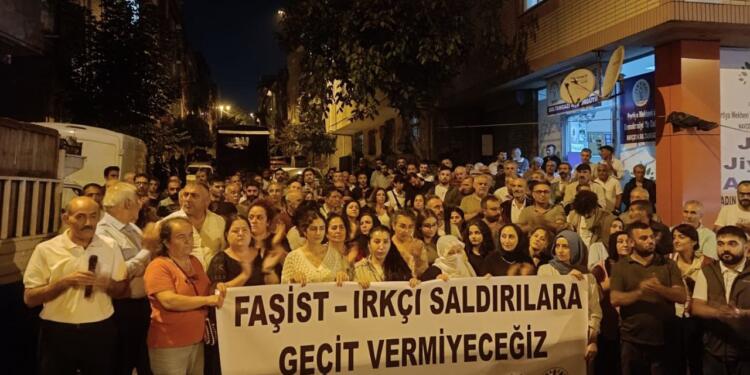 DEM Parti’nin Sultangazi ilçe binasına saldırı protesto edildi