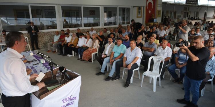 Bakırhan Mersin’de çiftçiler ile bir araya geldi: Tek çözüm bunları göndermek