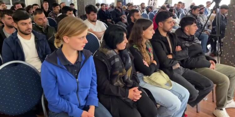 Gençlerin ‘Uzun yürüyüşü’ konferansla başladı