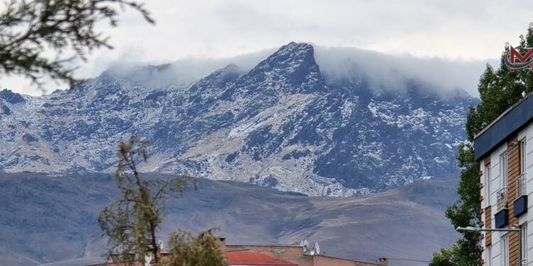 Yılın ilk karı yağdı