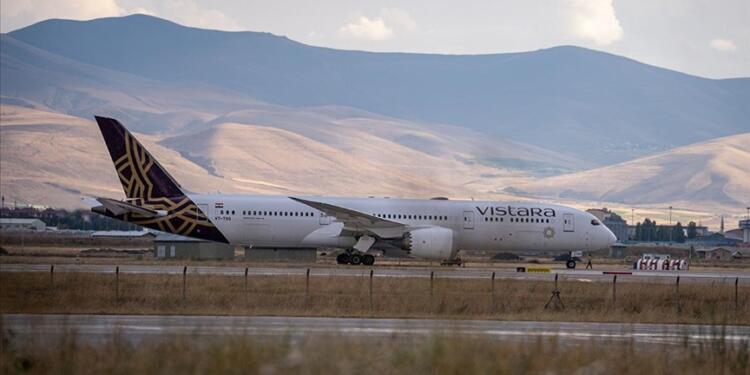 Yolcu uçağı bomba ihbarı üzerine Erzirom’a zorunlu iniş yaptı