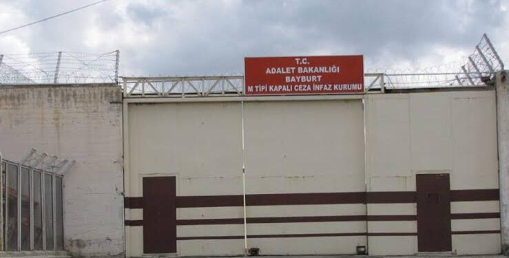 8 kadın tutsak sürgün edildi