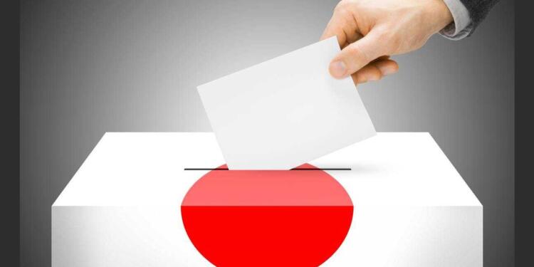 Japonya’da 15 yıllık LDP iktidarı çoğunluğu kaybetti