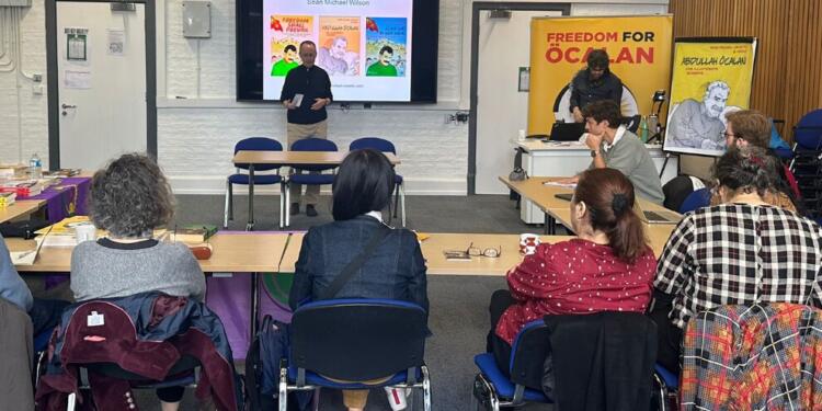 ‘Özgürlük Kazanacak’ romanı Cambridge Üniversitesi’nde tanıtıldı