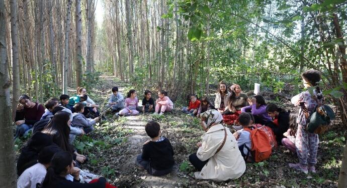 Çocuklar, Hevsel Bahçeleri’ni gezdi