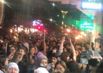 Kadınlardan Wan’da meşaleli yürüyüş: Rojin Kabaiş’e ne oldu?