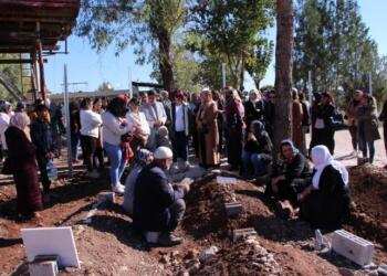 Evin Demirtaş’ın mezarı ziyaret edildi