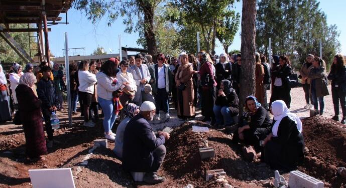 Evin Demirtaş’ın mezarı ziyaret edildi