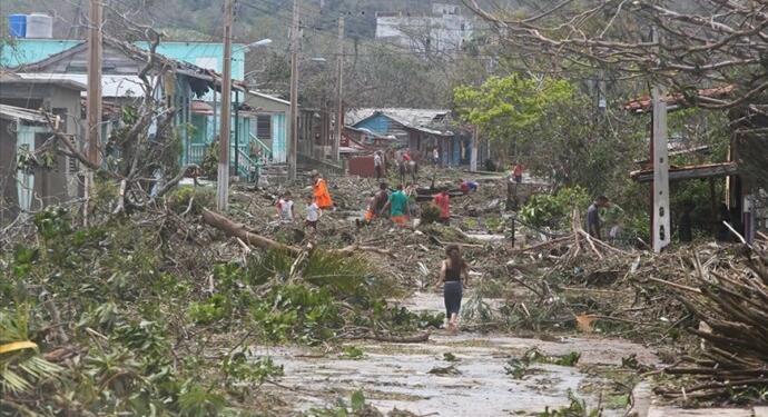 Küba’da ‘Oscar’ fırtınası: Milyonlarca kişi elektriksiz