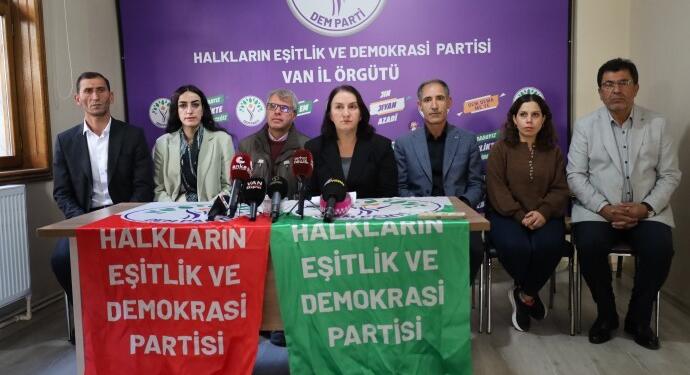 13 yıl geçti: Depremde hayatını kaybedenler anıldı