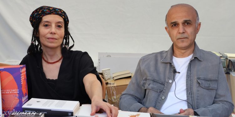 30 yıllık yazar tutsaklar: Dil kimliktir, var olmaktır