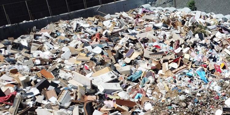 AKP İsrail’in çöpünü almış